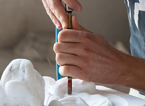 Profesionálny sochár